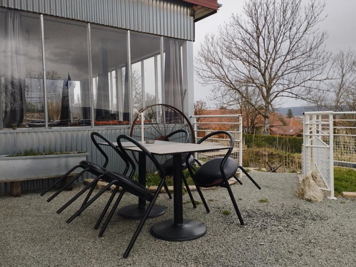 Best Price #3 "La Serre" X4 People Orchamps-Vennes Bagian luar foto